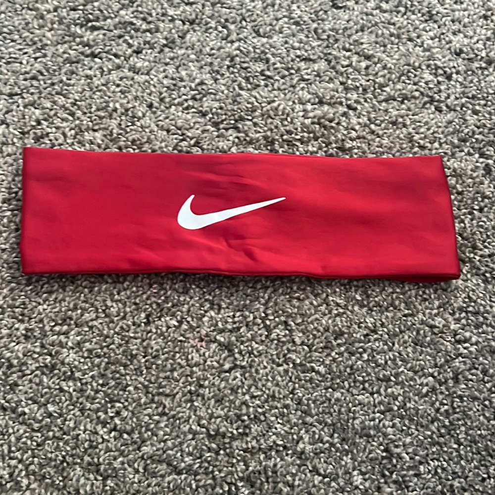 NIKE RED SPORT headband !!!